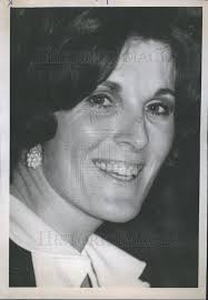1974 Press Photo Singer Marlene Helen McManus