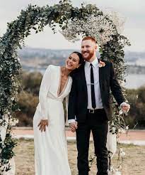 Wedding Inspiration Love On Instagram Those Just Married Feels Lu Off White Wedding Dresses Long Sleeve Wedding Dress Winter Winter Wedding Dress