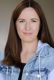 Laura Devere's Instagram, Twitter & Facebook