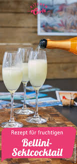 Rezept Fur Italienischen Bellini Aus Weinbergpfirsichen Rezept Cocktails Mit Sekt Bellini Aperitif Getrank