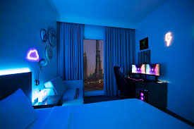 Gaming room setup pc setup computer setup desk setup purple games aurora disney diy tech custom pc game room design. Rove Hotels Is Launching The Region S First Gaming Room This Month