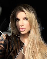 Frost yourself! ✨🌈 Tap to shop and name that movie 👇