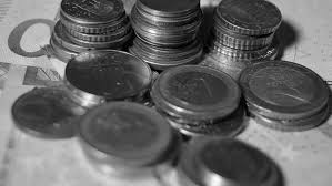 Convert eur to ron at the real exchange rate. Cursul A Inchis Sesiunea In Jurul Nivelului De 4 32 Lei Euro