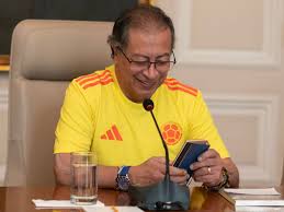 Polémica por trino de Petro sobre Yerry Mina y Álvaro Uribe