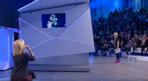 Tra le storie raccontate nel corso salvatore a sua volta si lascia con l'altra e decide di chiedere l'intervento di c'è posta per te. C E Posta Per Belen Rodriguez La Littizzetto Ha Un Messaggio Per Lei Video Ultime Notizie Flash