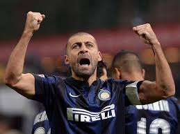 L'ex tecnico granata, però, aveva già in tasca un accordo con l'inter per il ruolo di vice mancini, e nella. Walter Samuel Di Nuovo In Svizzera Sara Il Vice Allenatore Del Lugano