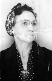 Can someone edit and color this photo?