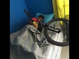 De reino unido envían por correo una plaga asiática hacia estados unidos. Tarde De Practica Stunt Bike La Plaga Youtube