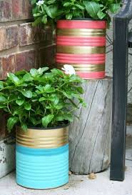 Bonjour on pourrait essayer la soudure à l'étain,si les boîtes sont en fer blanc prévoir lampe à souder. Diy 5 Idees Canons Pour Recycler Vos Boites De Conserve Save The Deco