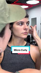 @musmushbudapest Insta: @paksibetti_hair #curly #microbangs