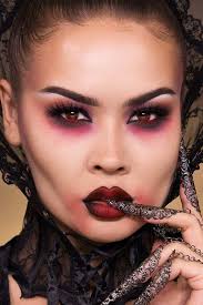 You're guaranteed to spot a few vampire getups every year, and for good reason—it's a costume that works for toddlers, kids, teens, and adults. 45 Glam And Sexy Vampire Makeup Ideas 2021