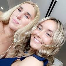 Jacqueline Becker's Instagram, Twitter & Facebook