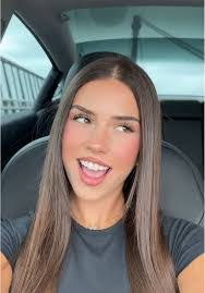 Leah Batson's Instagram, Twitter & Facebook