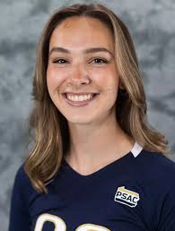 Lauren Aichinger's Instagram, Twitter & Facebook