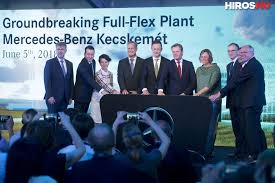 Bizonyára emlékeztek, egy korábbi posztban bemutattuk kárász anna, világbajnok kajakozó egy napját, egy nálunk gyártott gyönyörű napsárga cla autóval. Letettek A Mercedes Benz Masodik Kecskemeti Gyaranak Alapkovet Videoval Hiros Hu