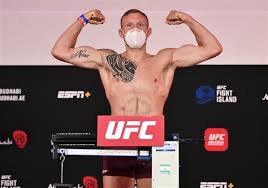 Also going to fade matt wiman who has no business being in the ufc. Ufc Vegas 16 Hermansson Vs Vettori Main Card Staff Picks