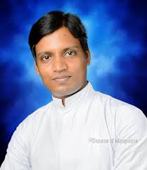 Denzil Lobo's Instagram, Twitter & Facebook