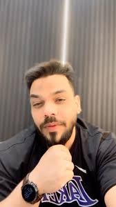 🫢. #reels #reelsinstagram #reelsindia #viral #comedy #dialogue #feelings  #expression #explorepage #bloopers #igers #marriedlife