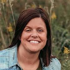 Laura Vroman's Instagram, Twitter & Facebook