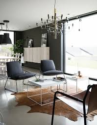 Preise vergleichen und bequem online bestellen! Kuhfell Teppich Im Wohn Oder Schlafzimmer Verlegen