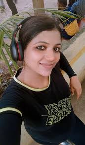 Went in for just the essentials 🤷‍♀️ #26weekspregnant