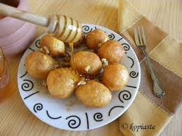 Loukoumades Updated Recipe Http Kopiaste Org 2008 04 Lokmades Loukoumades Kypriakoi Cypriot Doughnuts Loykoymades Cyprus Food Cypriot Food Greek Recipes
