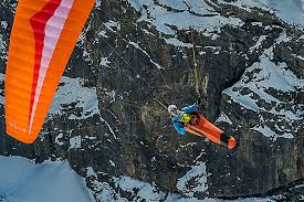 Logo des veranstalters die red bull x alps ist ein internationaler wettkampf für gleitschirmteams im biwakfliegen, der erstmals 2003 durchgeführt wurde. Genie X Alps Ultralight Xc Gin Gliders