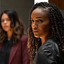 Carmen Traverso's Instagram, Twitter & Facebook