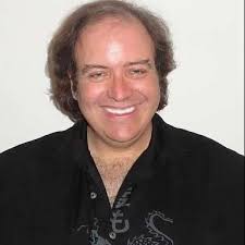 Charles Winters (@computerguyinla)