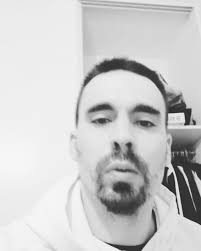 Petit concours pour @y_et_w, @guizmolabanquise, @oxydzbeats