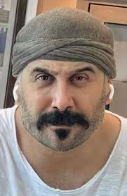 قصي خولي بملامح جديدة بعد خضوعه لعملية تجميل. I9mroegfvlo9xm