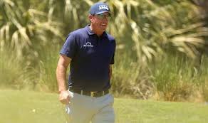 His highest placing on the official world golf ranking is fourth which he. Phil Mickelson Net Worth How Much Has He Earned On Pga Tour Compared To Tiger Woods Golf Sport Express Co Uk