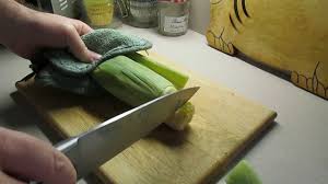 As a kid, our big extended family would gather at our cabin on. The Secret To Shake Shucking Corn Without Leaving Any Silky Threads Food Hacks Wonderhowto