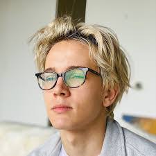 Austin Mckenzie's Instagram, Twitter & Facebook