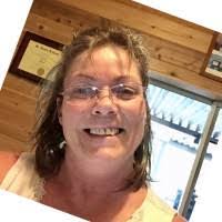 Terri Hooper's Instagram, Twitter & Facebook