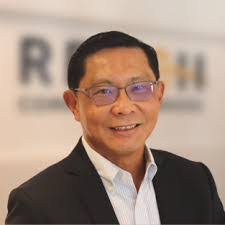 Peng Leong's Instagram, Twitter & Facebook