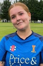 Tia Rees's Instagram, Twitter & Facebook