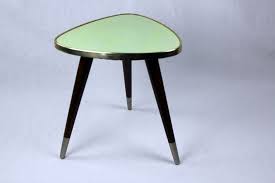 tafel fifties driehoek klein the boomerang vintage side table side table table