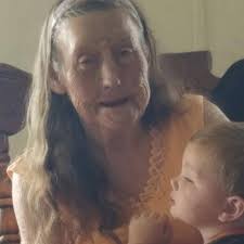 Hi everyone! So this may be a long shot but me and my girlfriend are  wanting to do cute lil family pictures with our dogs for the fall(my  brother might be involved