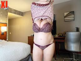 Demora Avarice VR - So Happy You Are Home curvy erotic