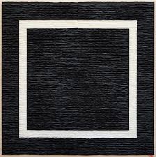 **en un esfuerzo por servir mejor a nuestros clientes mayoristas y artesanos, hemos decidido dejar de ofrecer espacios en blanco en cantidades de menos de 5 piezas. Fernando Daza Circulo Blanco Y Negro Rayado 2018 Art Madrid Market