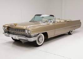 It meant a sleeker, more clean look resulting what we see here. 1964 Cadillac Deville Classic Auto Mall