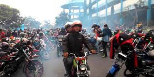 Gubeng, surabaya kota hari ini. Kalau Mudik Pakai Rx King Jangan Lupa Sesuaikan Setting Motor Dengan Jalur Otosia Com