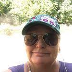 Donna Stender's Instagram, Twitter & Facebook