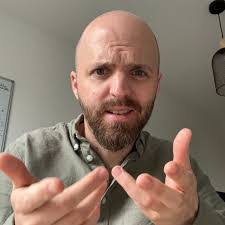 Erwin Herz's Instagram, Twitter & Facebook