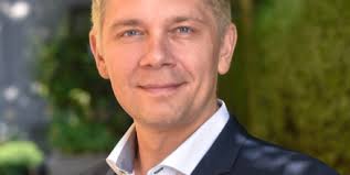 Exhibition session speakers Archives