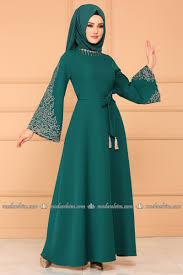moda selvim volan kol nakisli elbise 5086ay342 zumrut musluman modasi elbise basortusu modasi