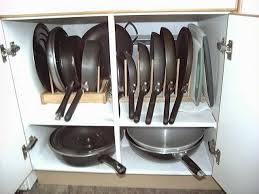 Limited time sale easy return. 11 Tropoi Gia Na Xwreseis Ola Ta Thgania Kai Ta Pyre3 Mesa Se Ena Ntoylapi Toftiaxa Gr Pan Storage Pot And Pan Storage Pot Storage