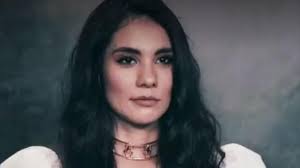 Eileen Moreno vuelve a mirarse al espejo tras ser víctima de maltrato