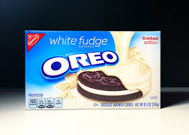 Classic oreo sandwich cookies covered in white fudge are bound to sweeten the season for family, friends, and coworkers. Review White Fudge Oreos Junk Banter